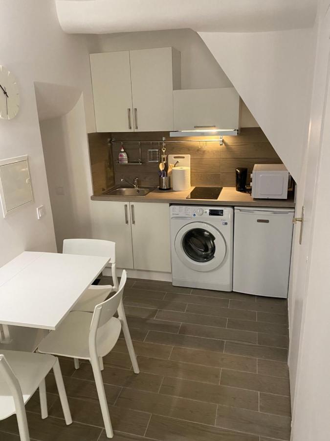 Renovated Studio In The Heart Of The Old Town Ментона Екстериор снимка