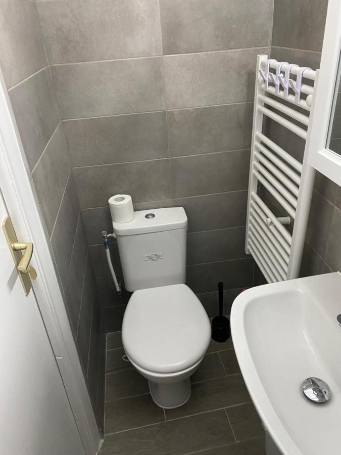 Renovated Studio In The Heart Of The Old Town Ментона Екстериор снимка