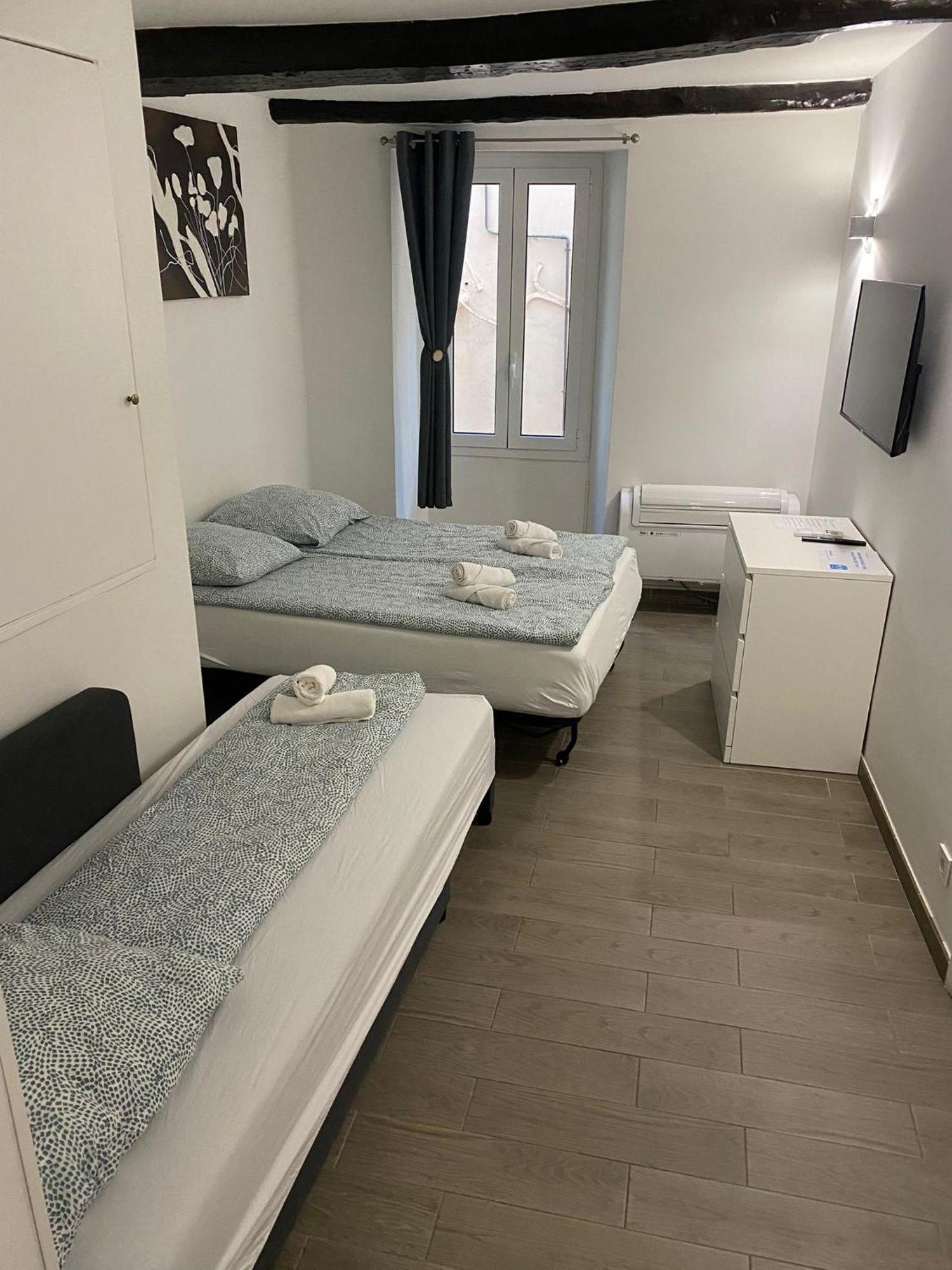 Renovated Studio In The Heart Of The Old Town Ментона Екстериор снимка